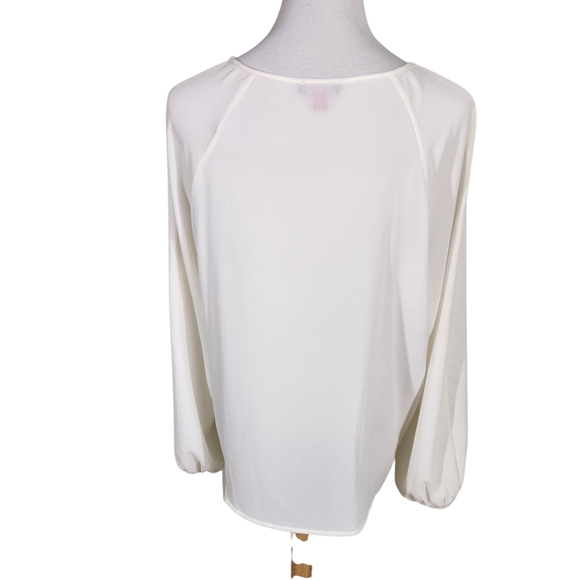 NWT Vince Camuto Ivory Blouse with Lace-Up Details, Sz XL - Picture 3 of 11